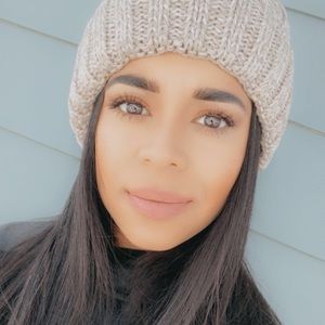 Meet your Posher, Sonia